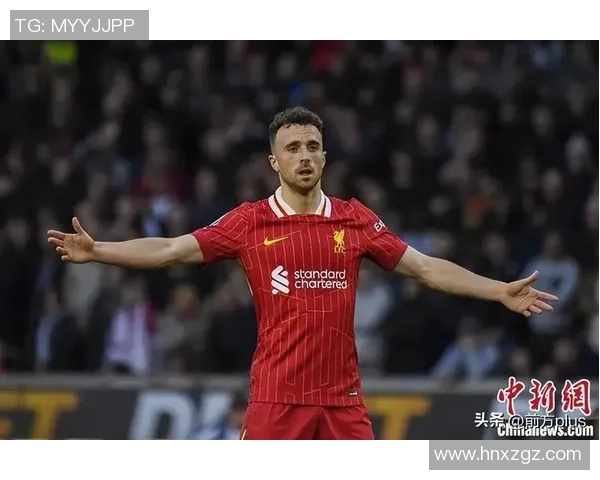 足球场上的意外悲剧一场车祸改变了无数人的命运与梦想