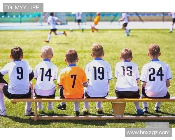 科技足球学院：培养未来足球明星的创新教育模式与实践探索