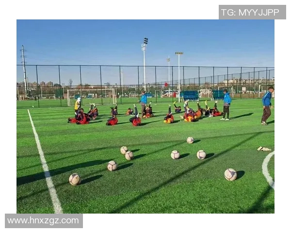 足球楚雄站激情四溢球迷齐聚共庆足球盛宴与梦想的碰撞 足球楚雄站激情四溢球迷齐聚共庆足球盛宴与梦想的碰撞